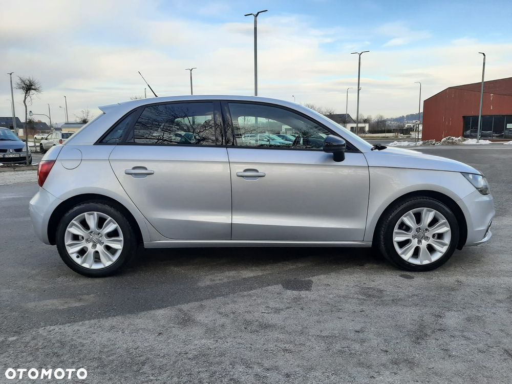 Audi A1 Sportback 1.6 TDI S tronic Ambition - 6