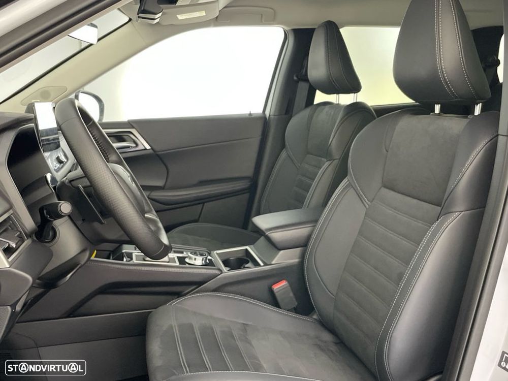 Mitsubishi Outlander 2.4 PHEV Instyle - 17