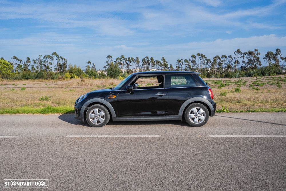 MINI 3 Portas Cooper D - 1