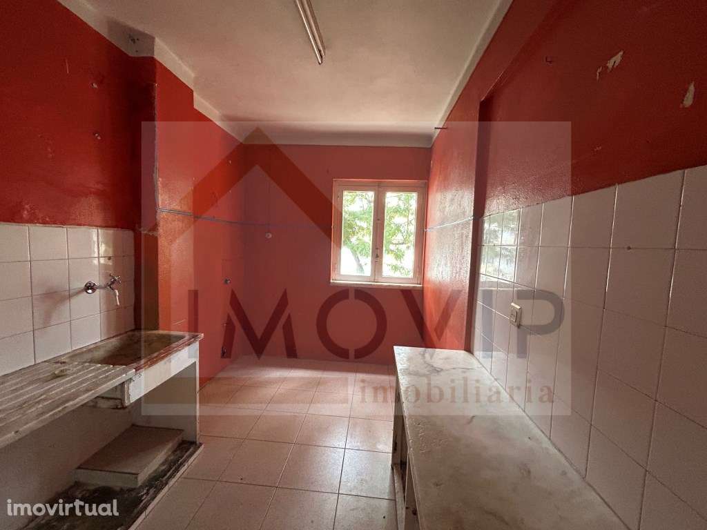 Apartamento T3 Laranjeiro 2º andar - Grande imagem: 4/18