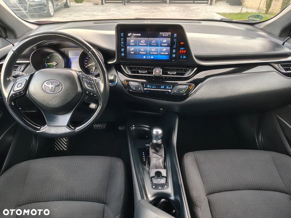 Toyota C-HR Flow - 17