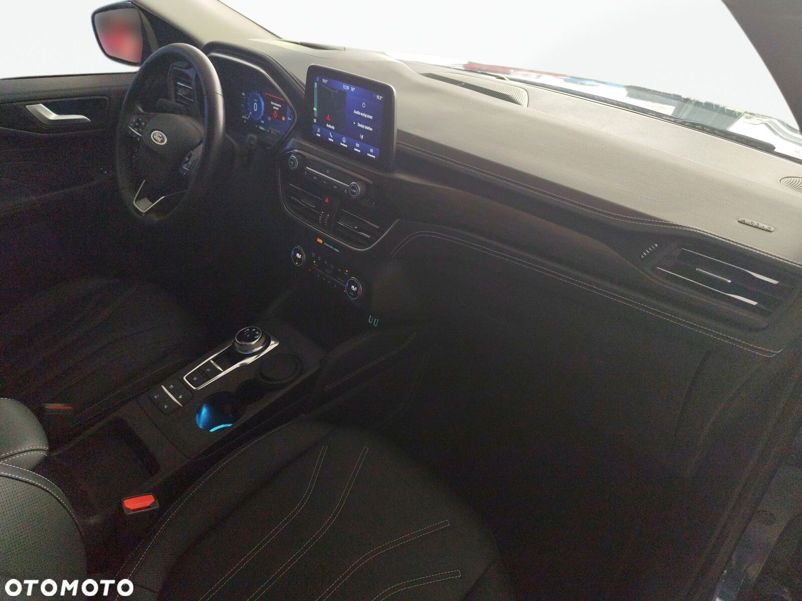 Ford Kuga - 24