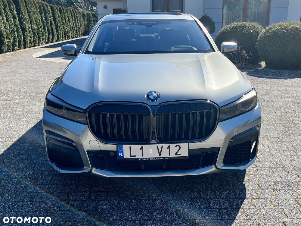 BMW Seria 7 M760Li xDrive - 16