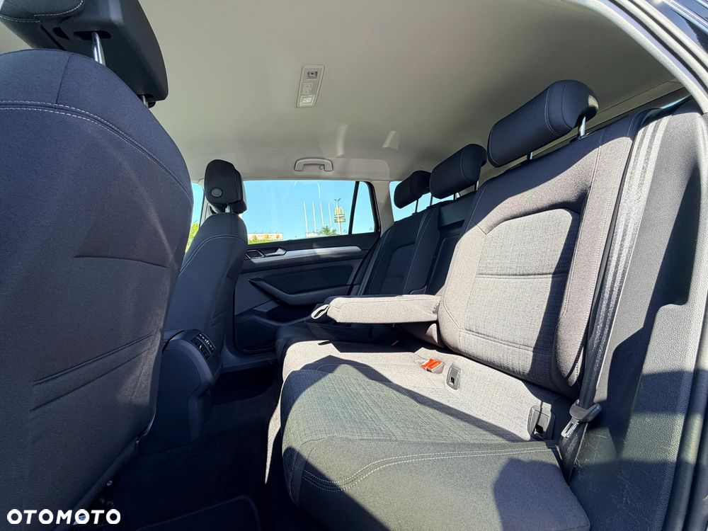 Volkswagen Passat 1.5 TSI EVO Business - 23
