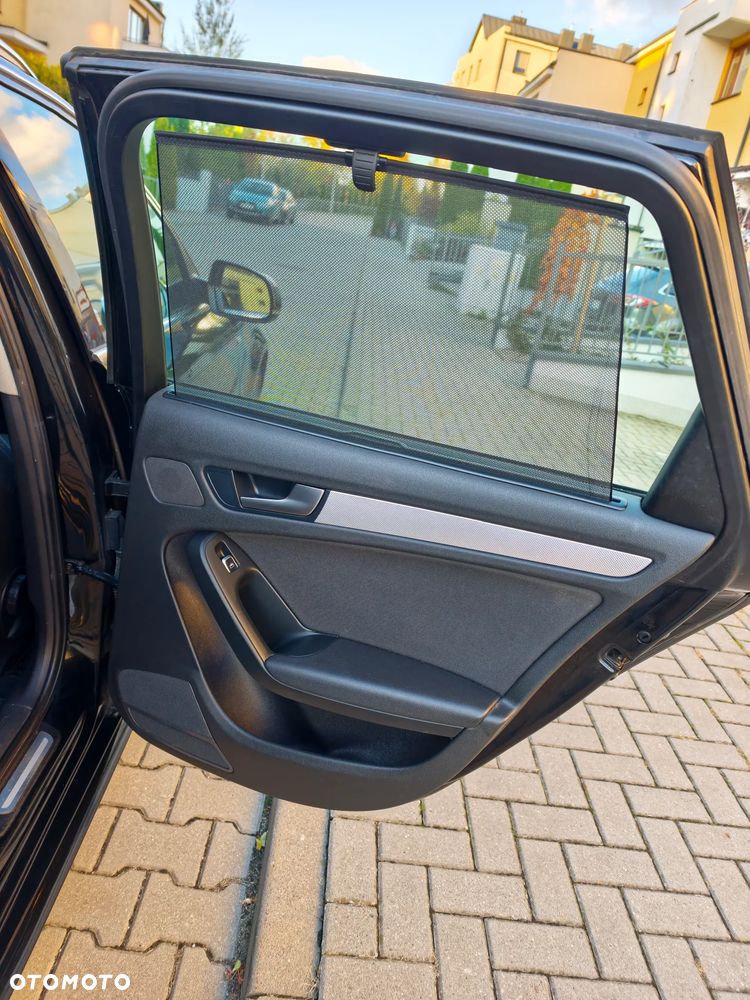 Audi A4 Avant 2.0 TDI ultra DPF Attraction - 29
