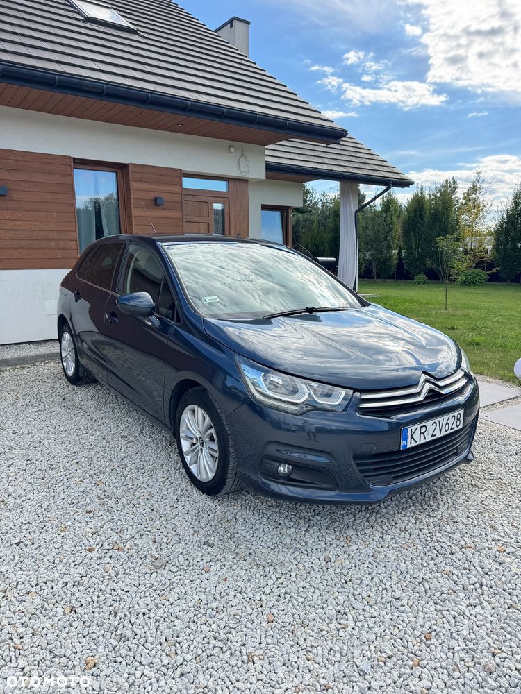 Citroën C4 e-HDi 115 Selection - 1