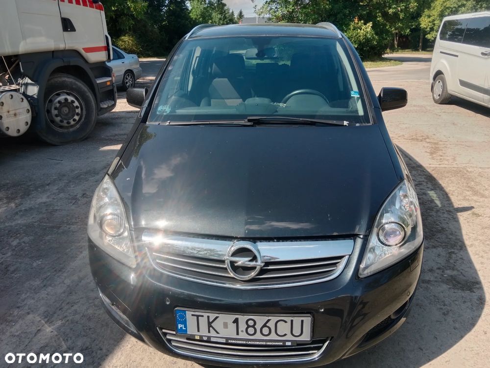 Opel Zafira 1.8 Family Plus - 1