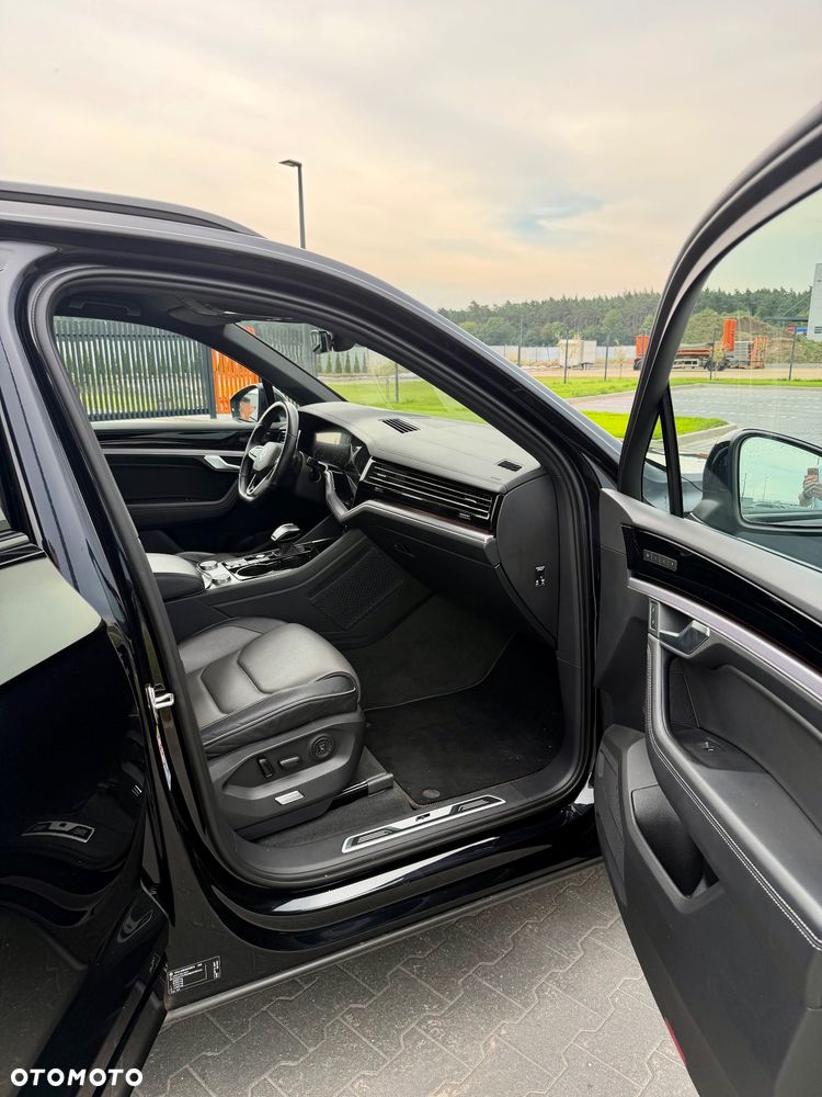 Volkswagen Touareg 3.0 V6 TDI SCR 4Mot R-Line - 10