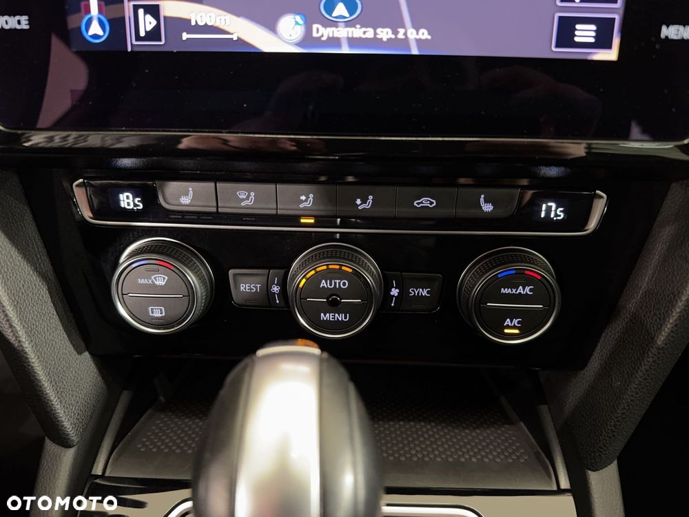 Volkswagen Passat Variant - 23