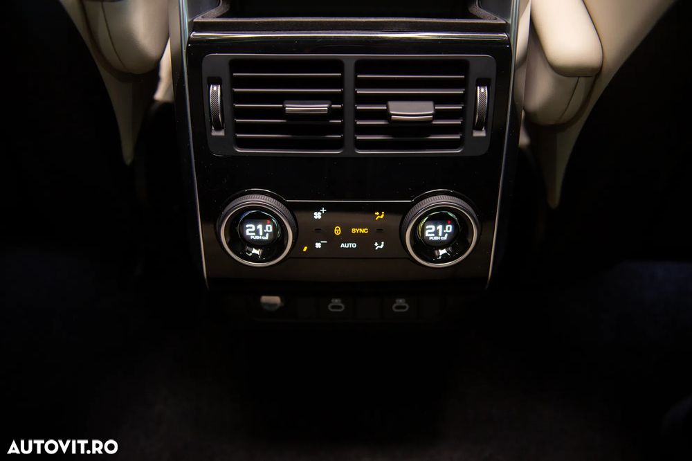 Land Rover Range Rover Sport 3.0 I6 D300 MHEV HSE - 36