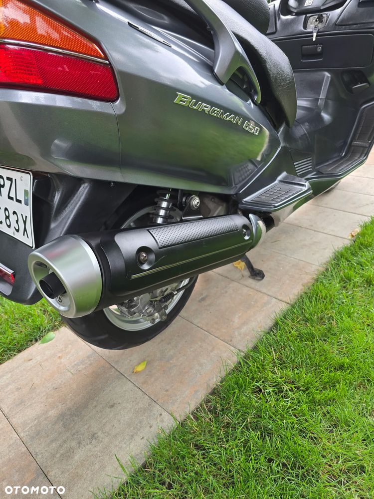 Suzuki Burgman - 4