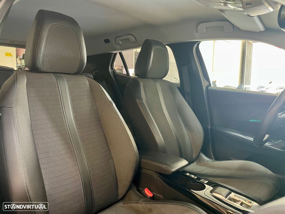 Peugeot 2008 PureTech 130 EAT8 Allure Pack - 31