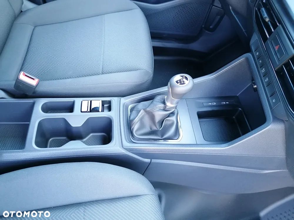 Ford Transit Connect L2 - 16