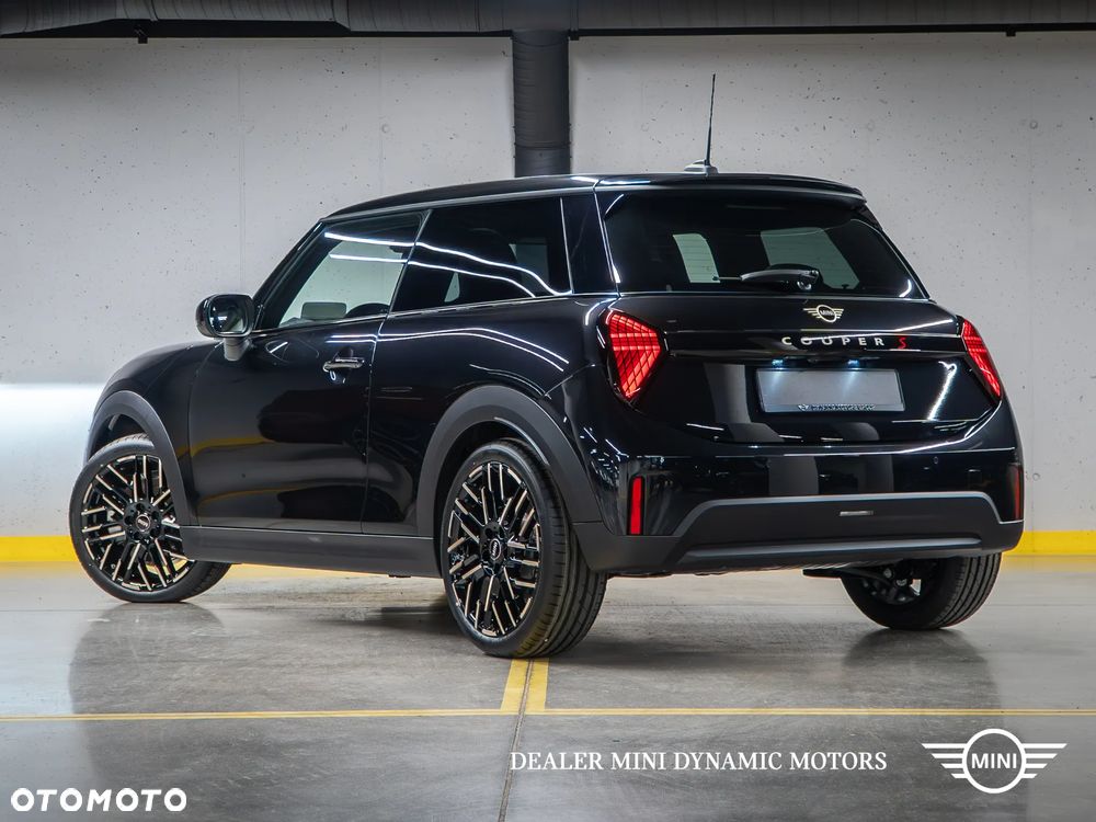 MINI Cooper S Favoured Trim - 6