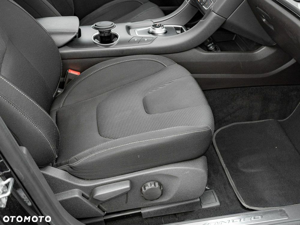 Ford Mondeo 2.0 EcoBlue Titanium - 30