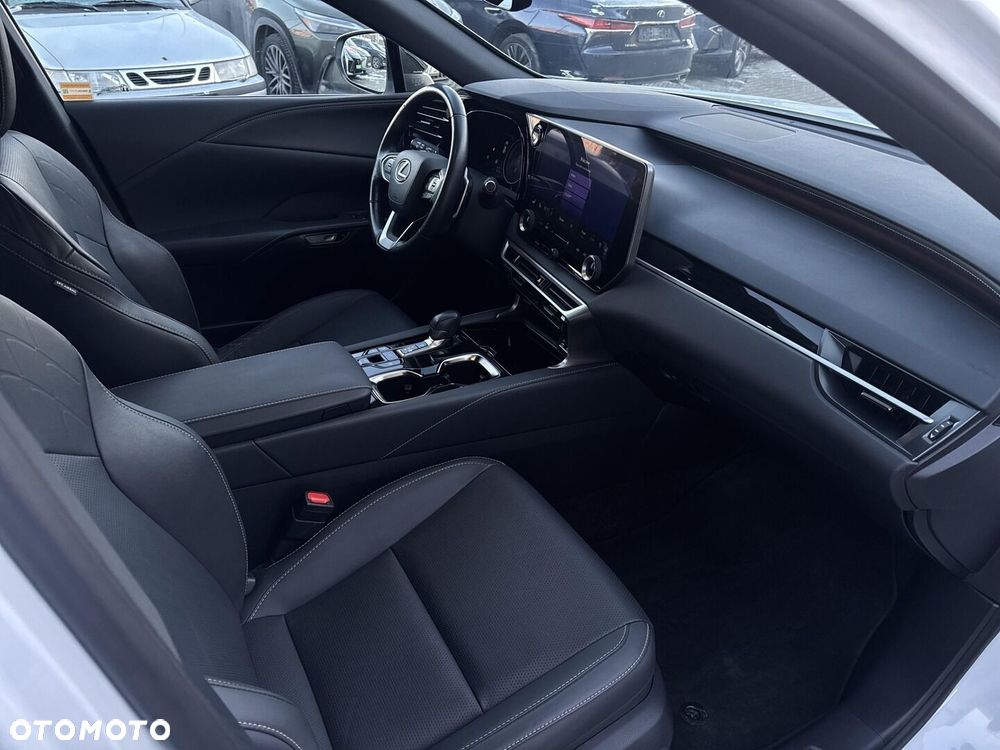 Lexus RX 350h F Sport Design - 12