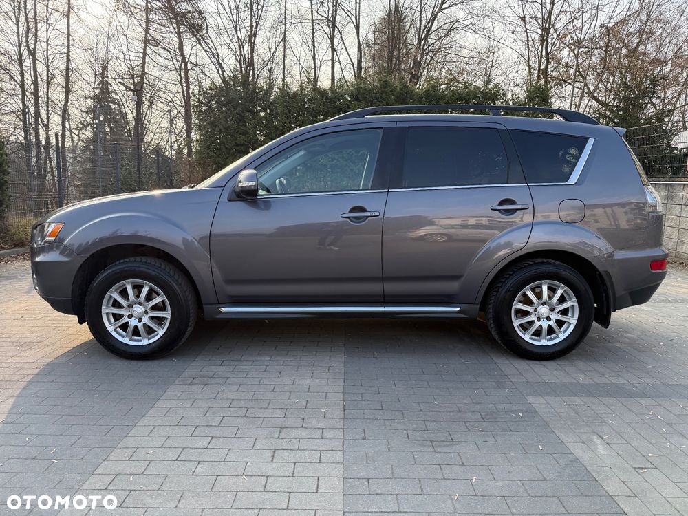 Mitsubishi Outlander 2.0 2WD Invite - 10