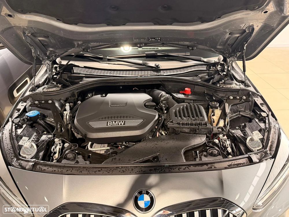 BMW 116 d Pack Desportivo M Auto - 34
