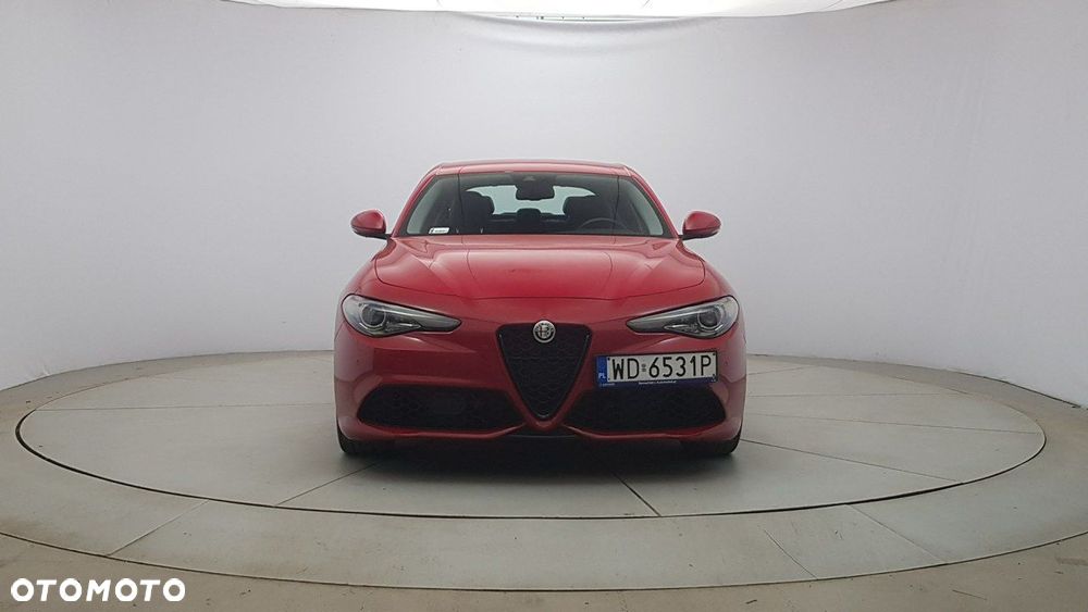 Alfa Romeo Giulia - 2