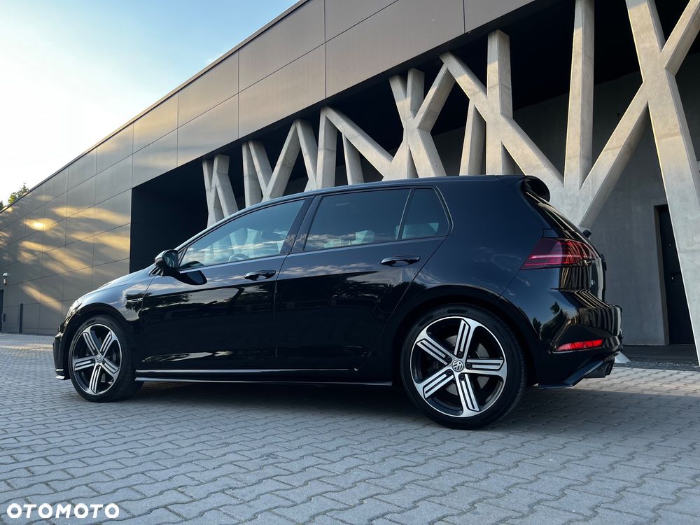 Volkswagen Golf - 8