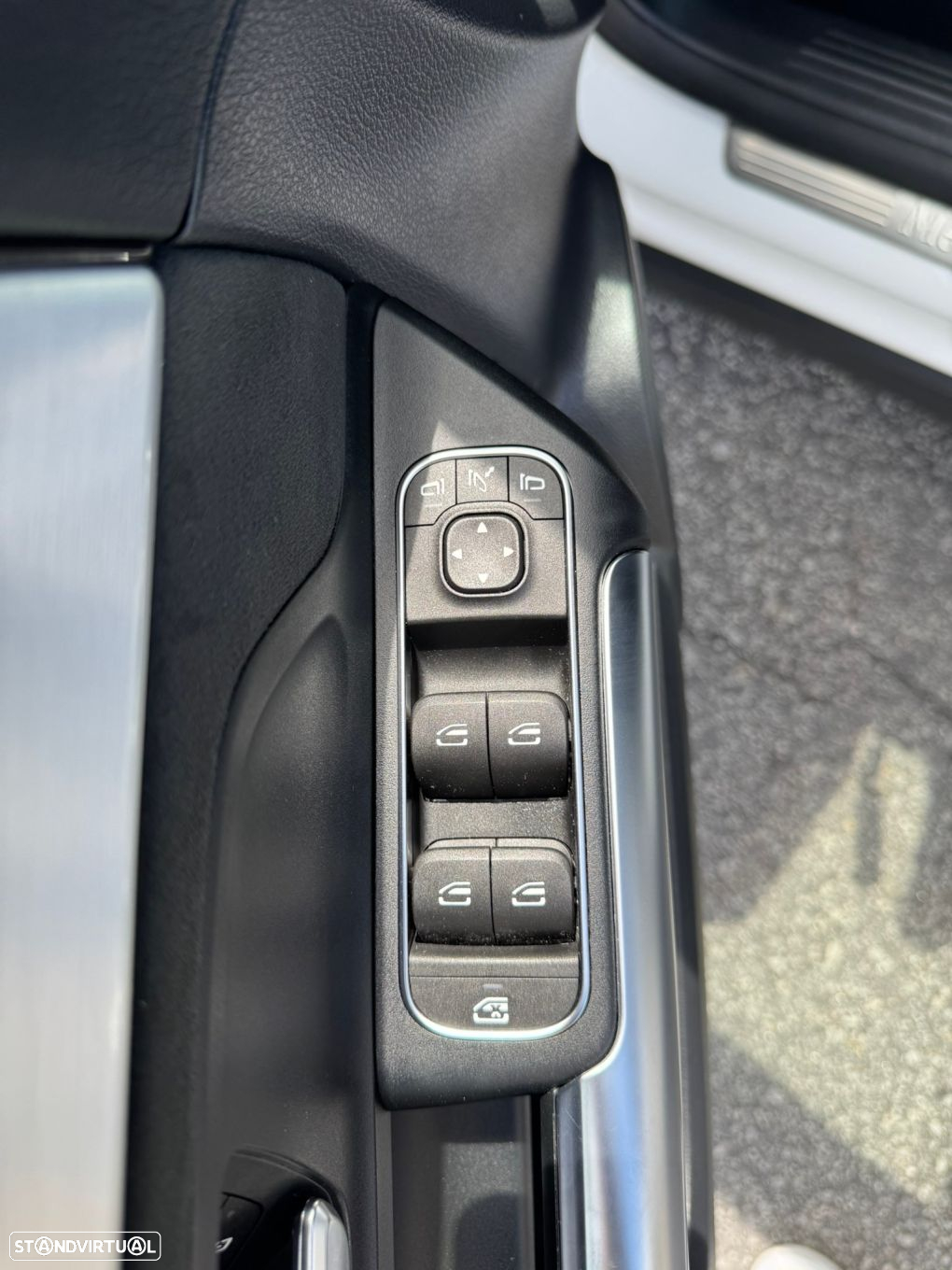 Mercedes-Benz GLA 180 d AMG Line - 17