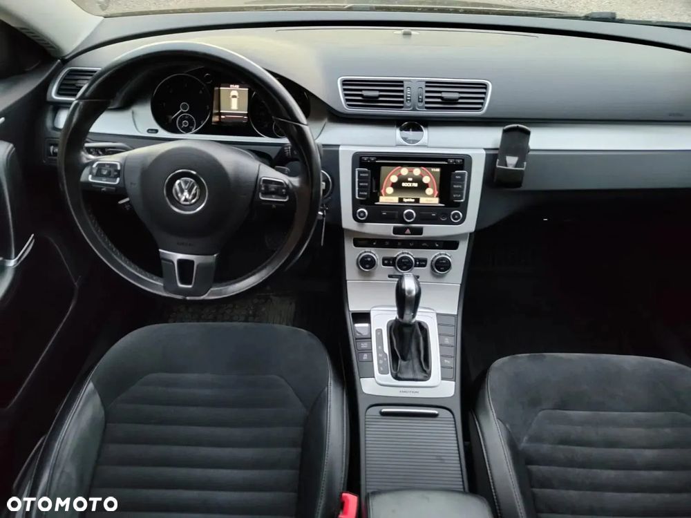 Volkswagen Passat 2.0 TDI DSG BlueMotion Technology Highline - 5