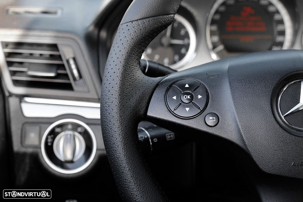 Mercedes-Benz E 250 - 24