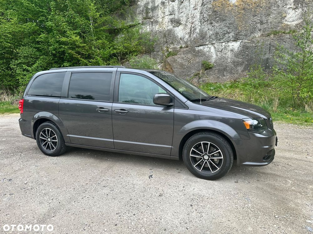 Dodge Grand Caravan 3.6 R/T - 4