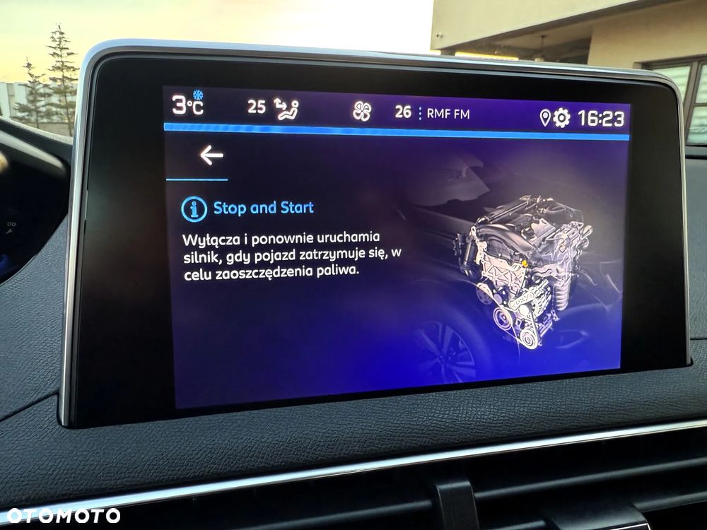 Peugeot 3008 1.5 BlueHDi Allure Pack S&S EAT8 - 32