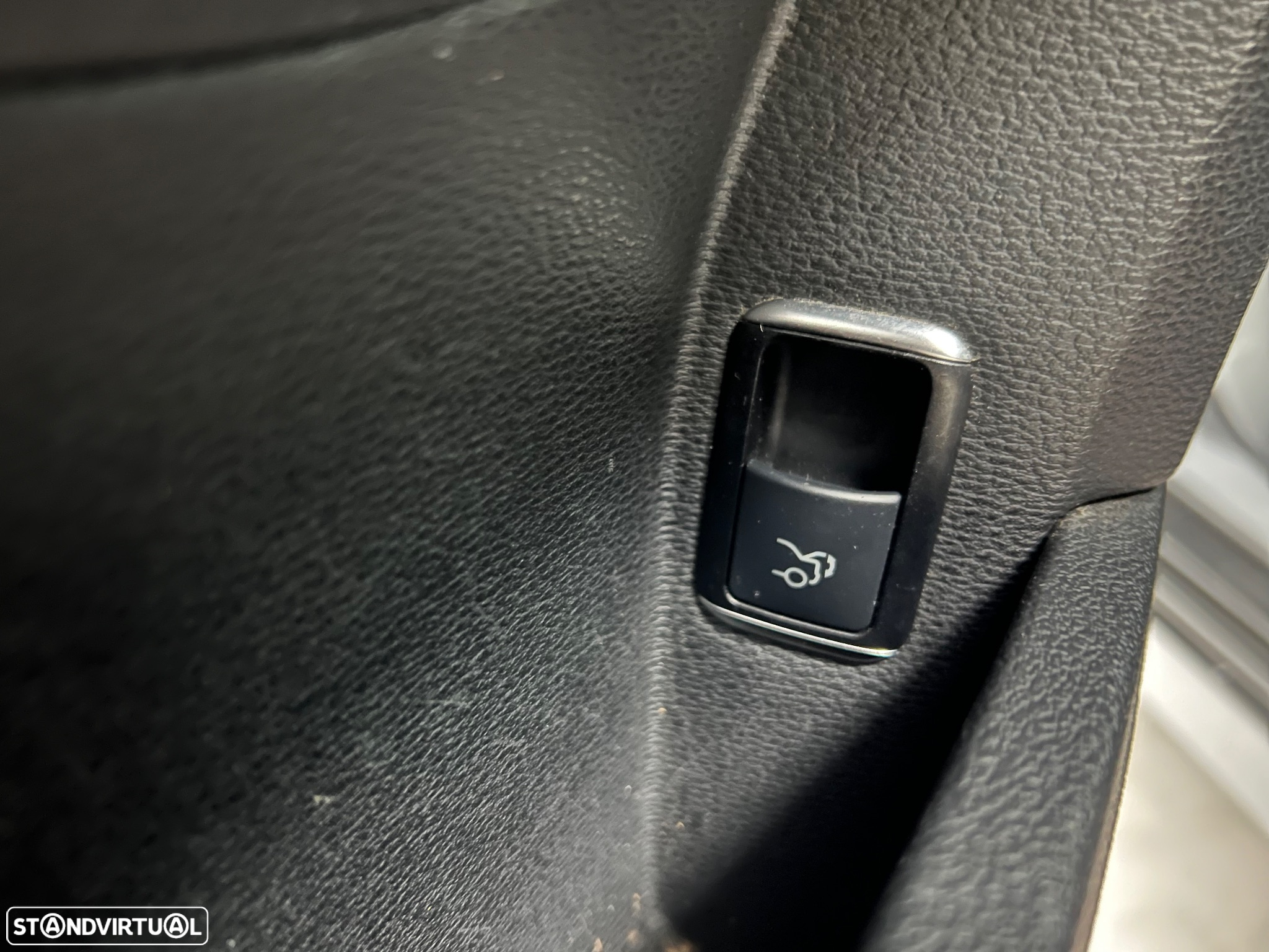 Mercedes-Benz E 250 CDi Avantgarde BlueEfficiency - 26