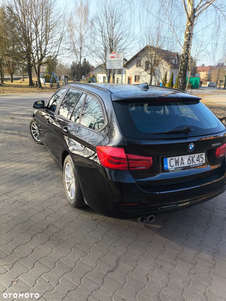 BMW Seria 3 320i - 3