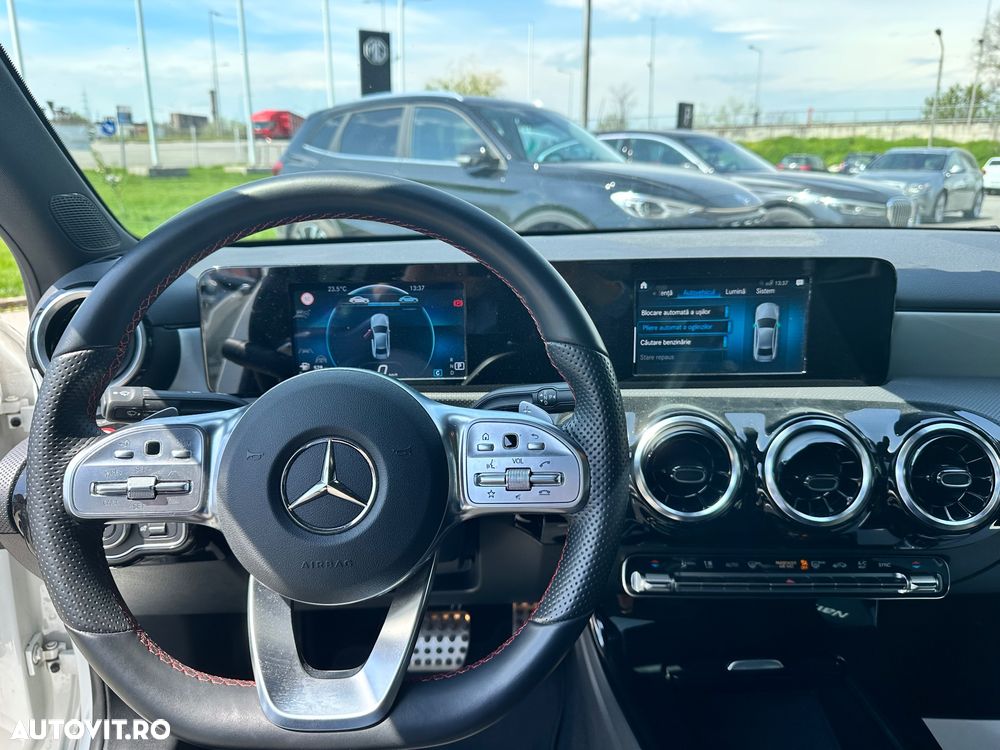 Mercedes-Benz CLA 220 - 16