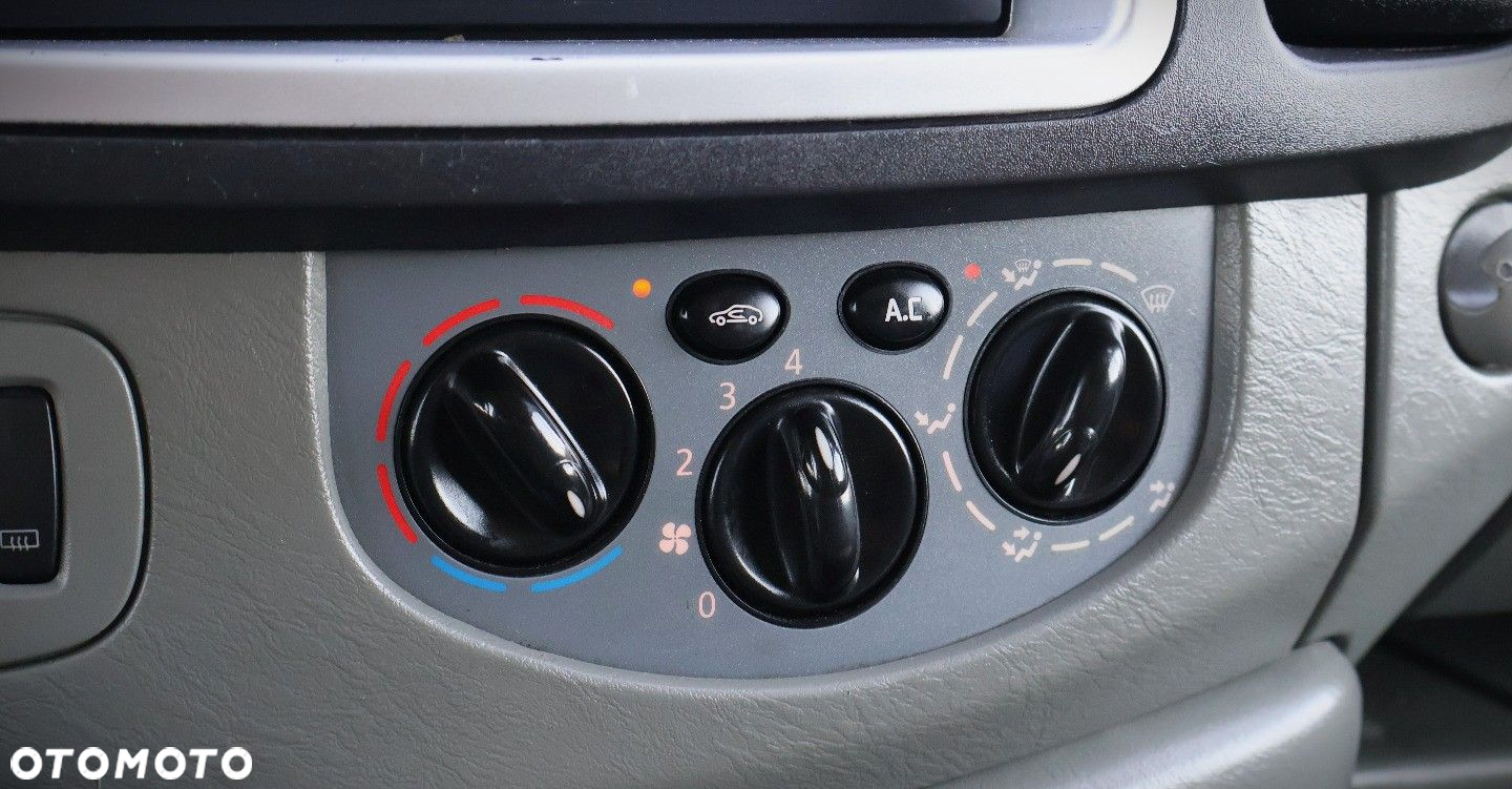 Nissan Primastar - 25
