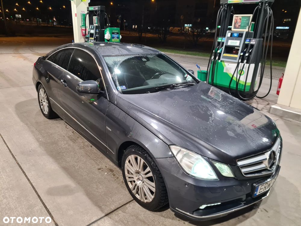 Mercedes-Benz Klasa E 350 CDI BlueEff - 1