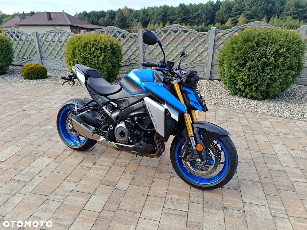 Suzuki GSX 1000 - 8