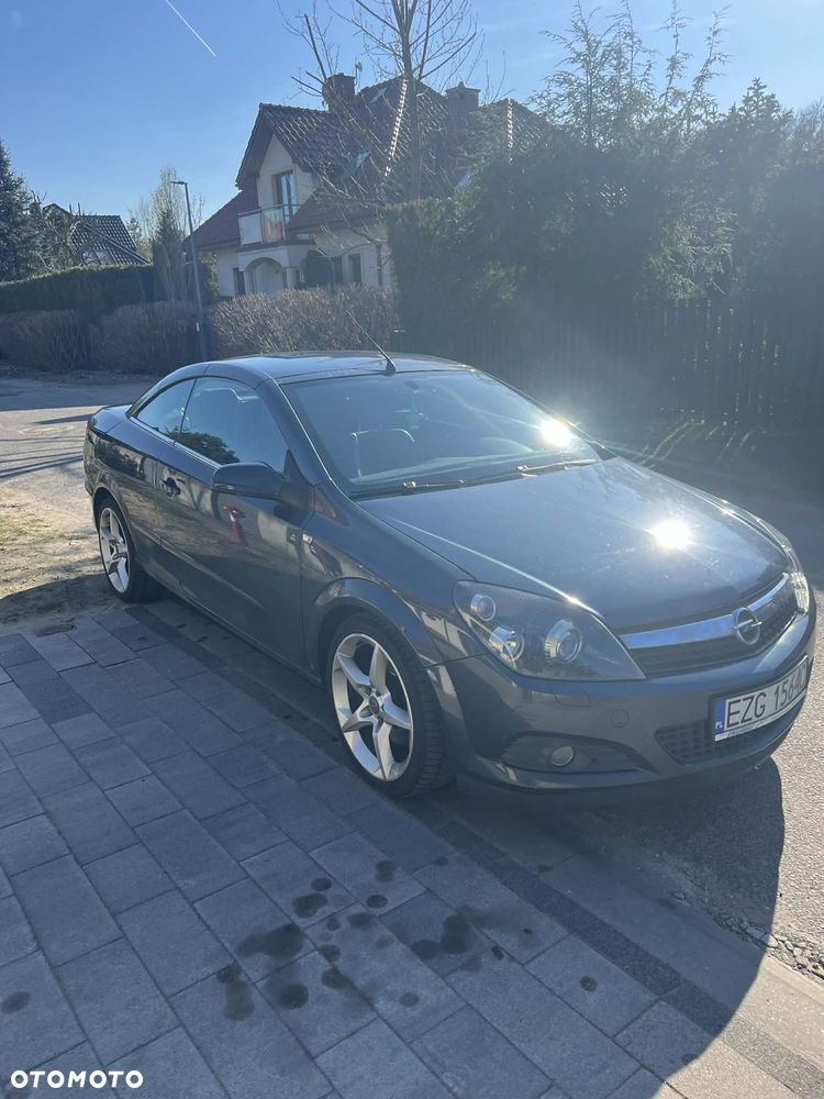 Opel Astra 1.9 CDTI Edition - 1