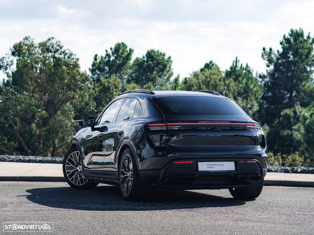 Porsche Macan Electric Turbo - 4