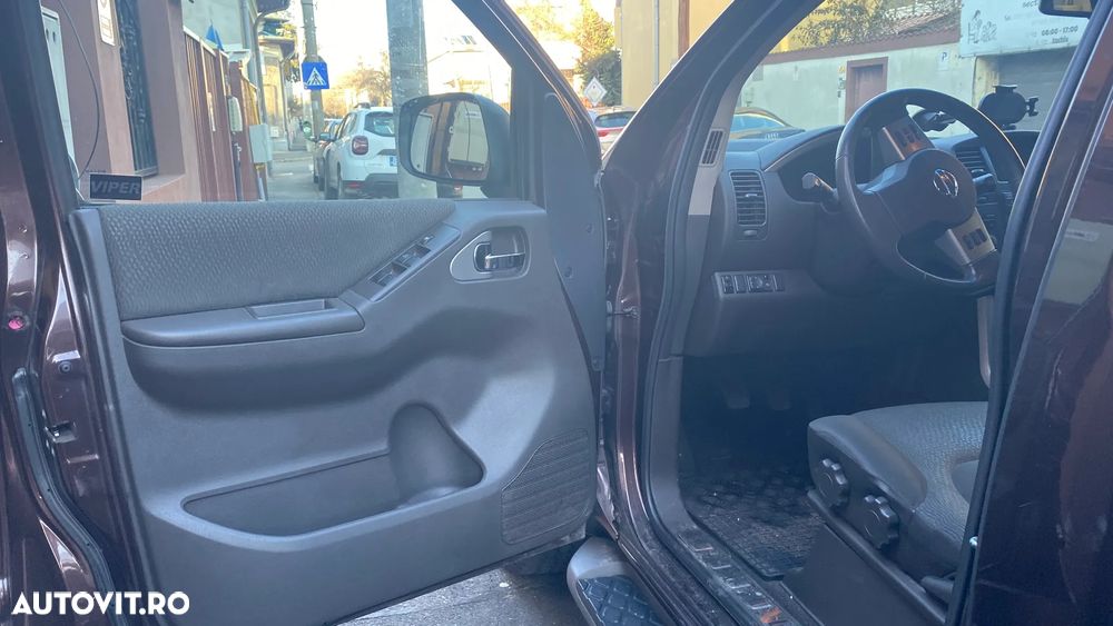 Nissan Pathfinder 2.5 dCi DPF All Mode 4X4 SE - 14