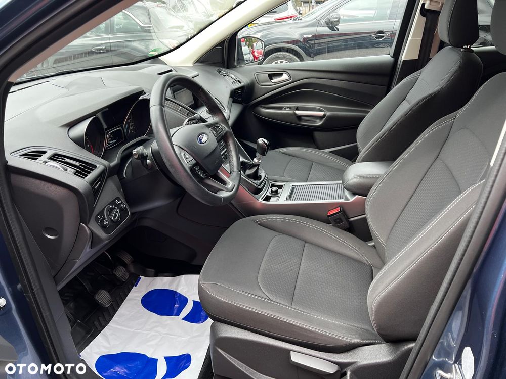 Ford Kuga 1.5 EcoBoost 2x4 Titanium - 5