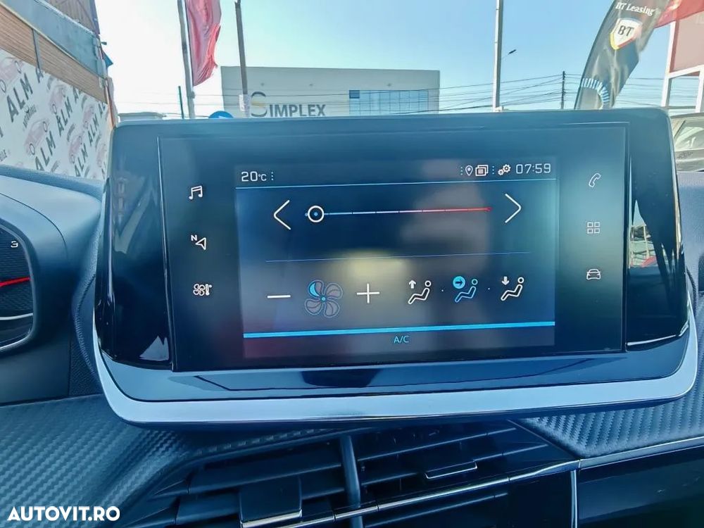 Peugeot 208 1.2L e-DCS6 MHEV Allure - 14