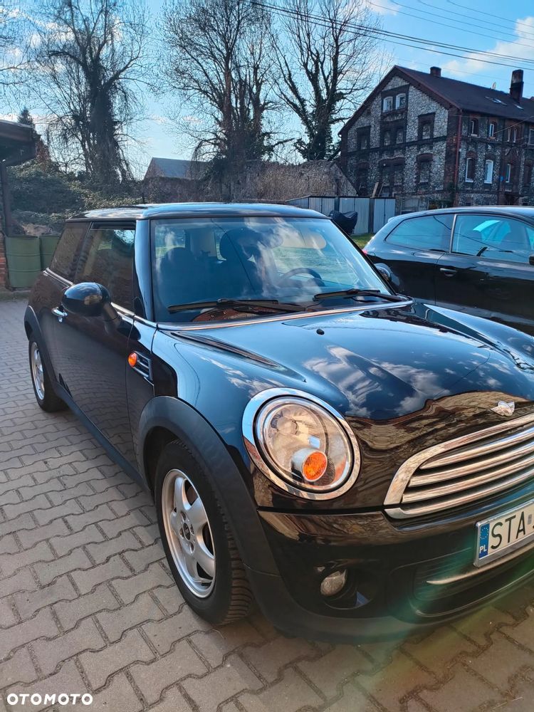 MINI Cooper Standard - 2