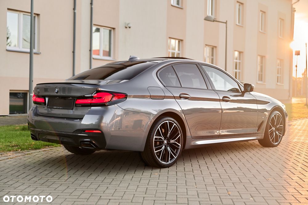 BMW Seria 5 530d xDrive - 18