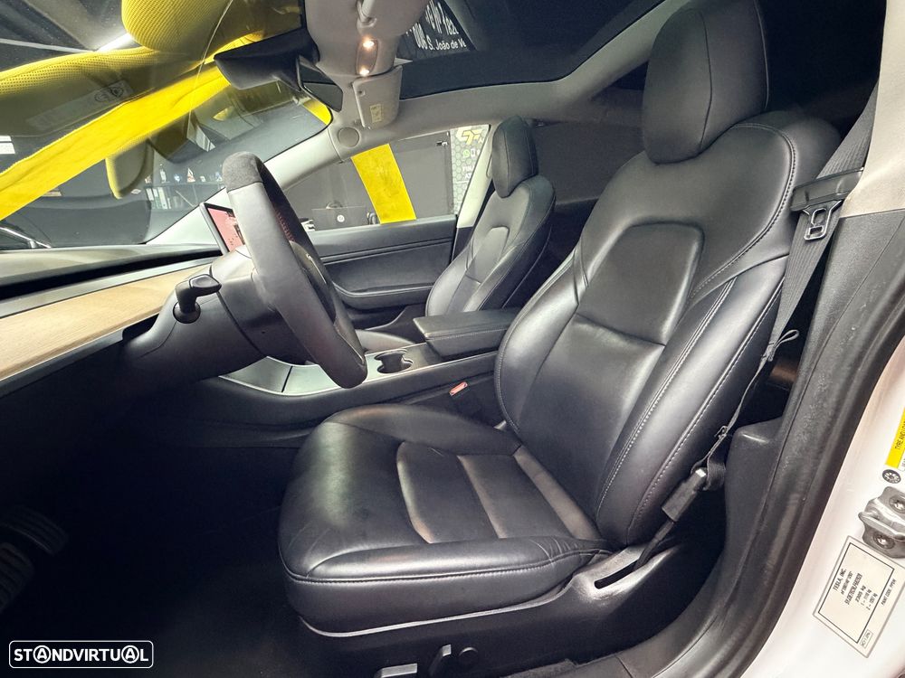Tesla Model 3 Performance Dual Motor AWD - 17