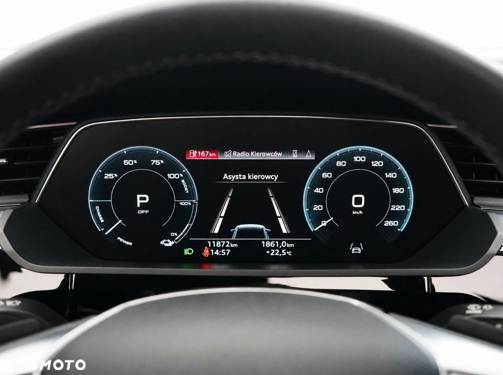 Audi Q8 Sportback e-tron - 17