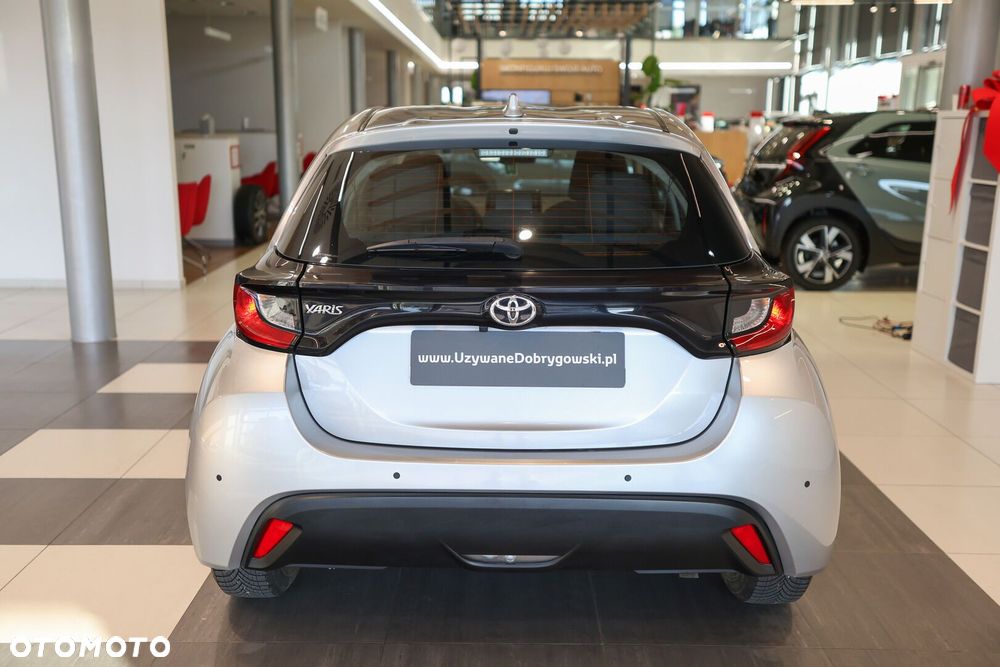 Toyota Yaris - 5