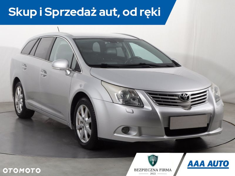 Toyota Avensis - 2