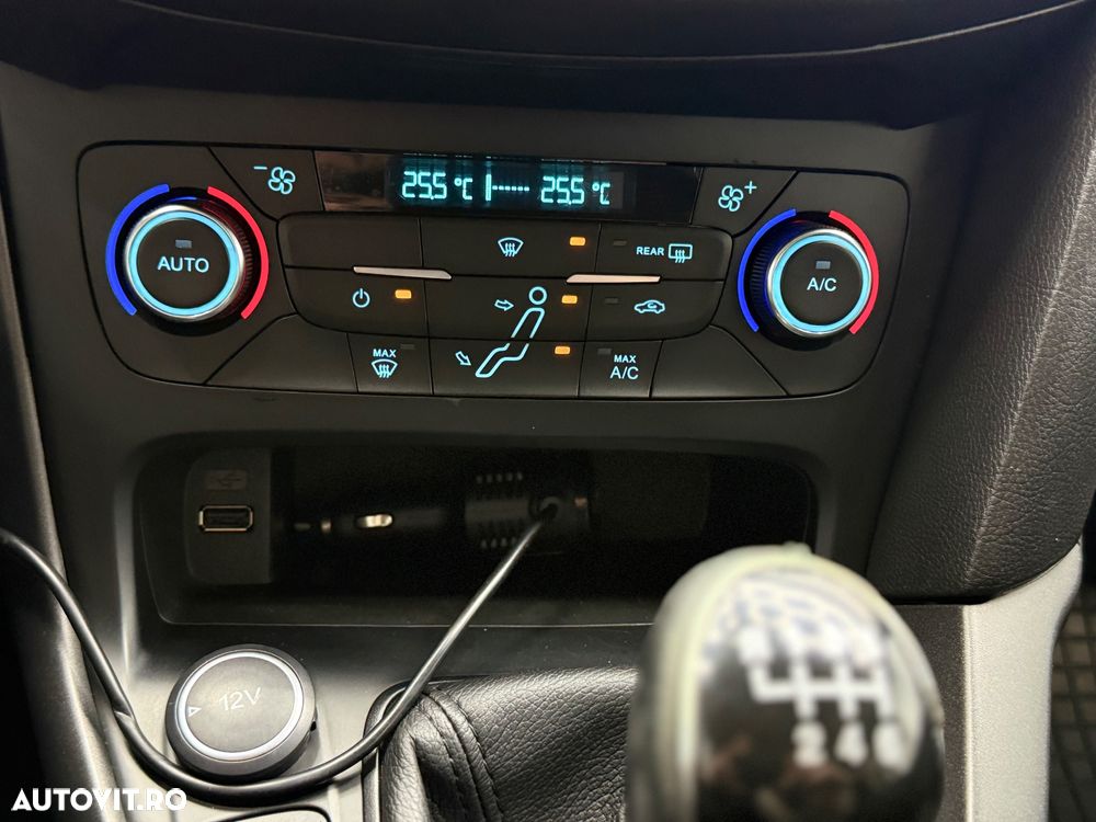 Ford Focus 1.5 TDCi Titanium - 9