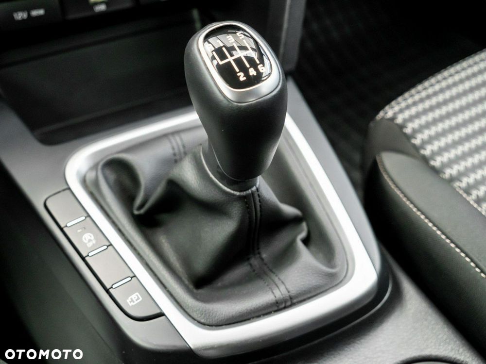 Kia Ceed 1.5 T-GDI M - 15