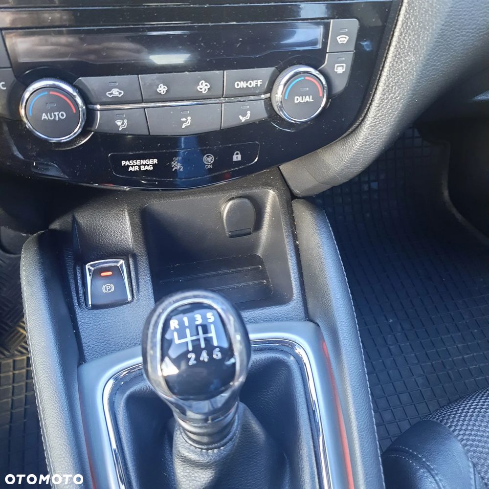 Nissan Qashqai - 11