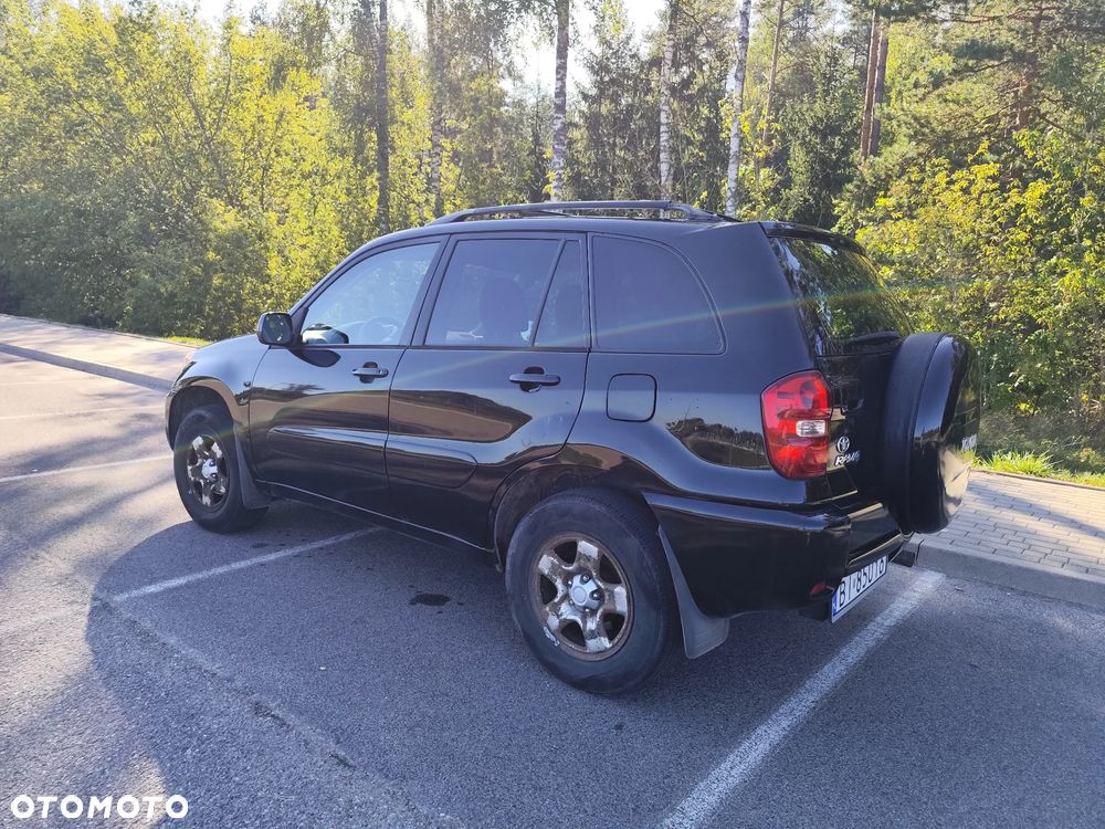 Toyota RAV4 - 6